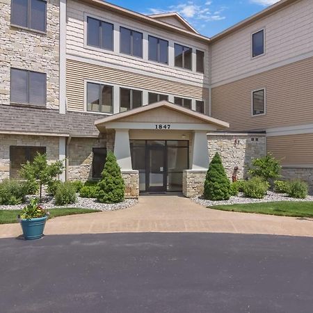 Sugar Beach Villa 1012 Luxury Waterfront Condo Traverse City Exterior photo