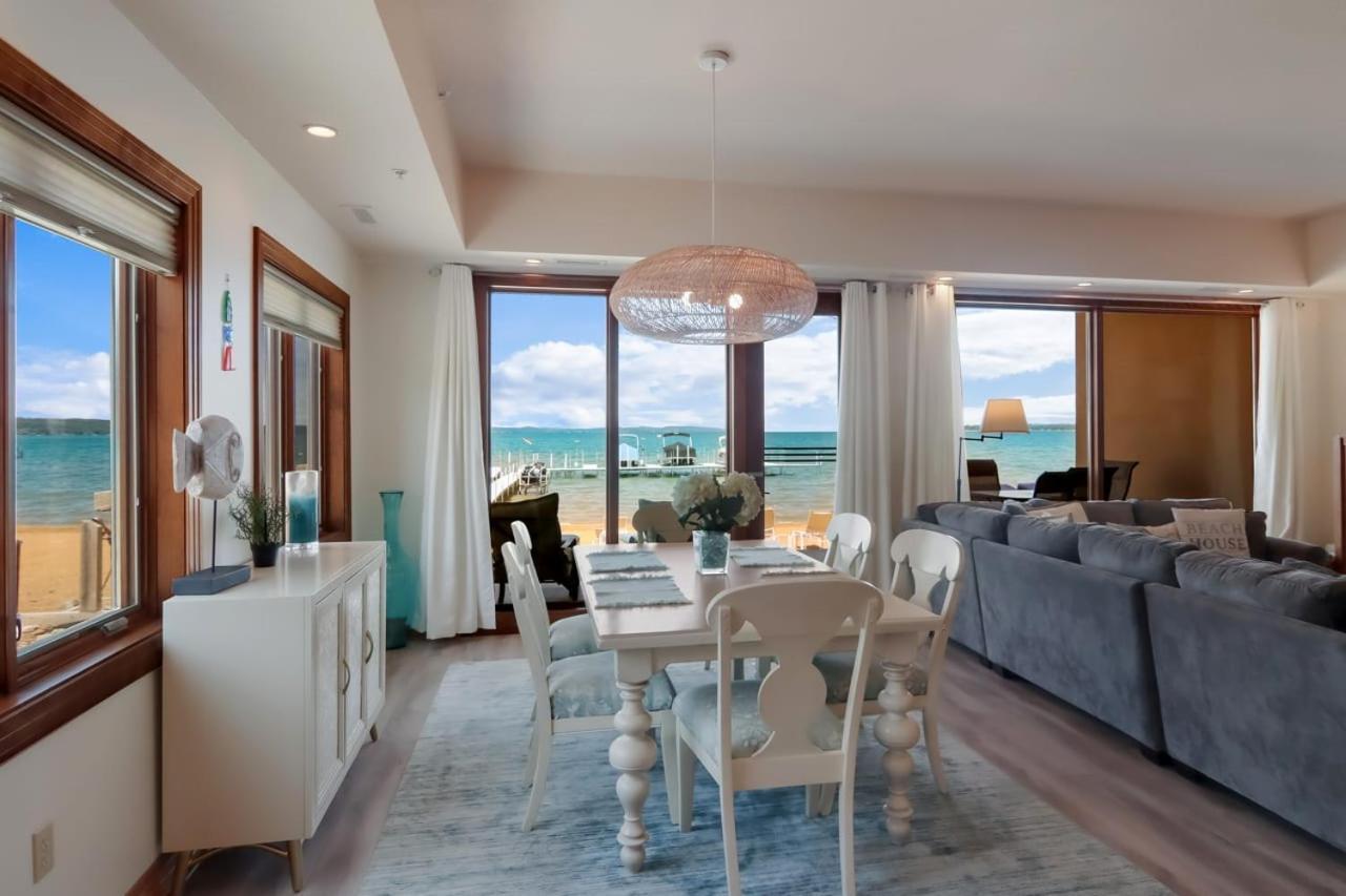 Sugar Beach Villa 1012 Luxury Waterfront Condo Traverse City Exterior photo